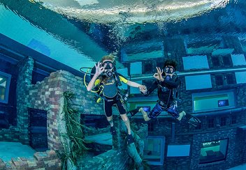 Deep Dive Dubai