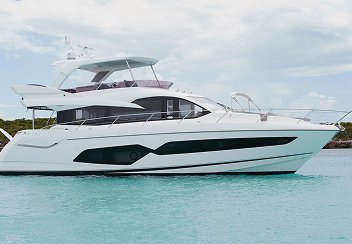 65 Ft luxury Yacht - Up To 18 People