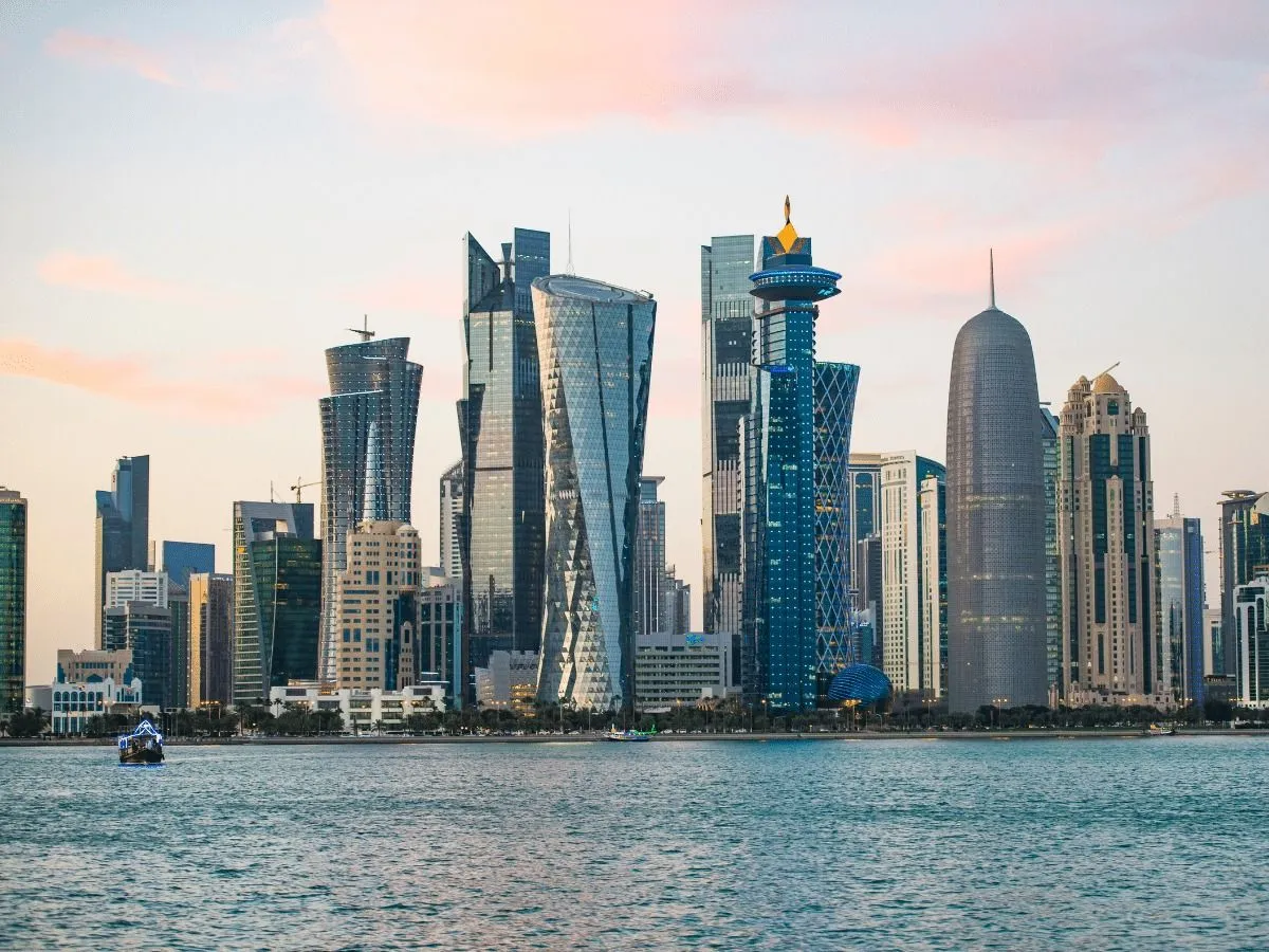 Chauffeur transfer from Dubai to doha